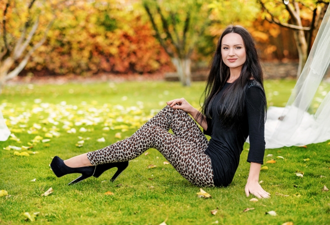 Captivating Elegance: Valeria, 31 y.o. from Kherson, Ukraine — VeronikaLove