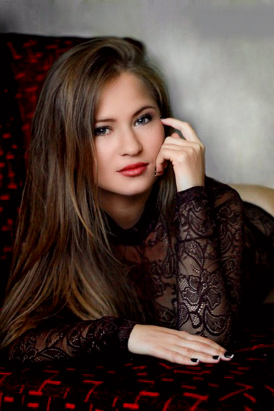 Graceful Victoria, 27 y.o. from Dnipro, Ukraine with Chestnut hair — VeronikaLove