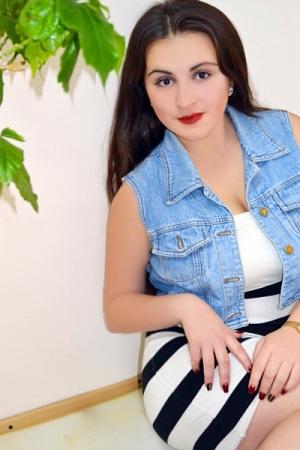 Enchanting Presence: Suzanna, 33 y.o. from Kherson, Ukraine — VeronikaLove