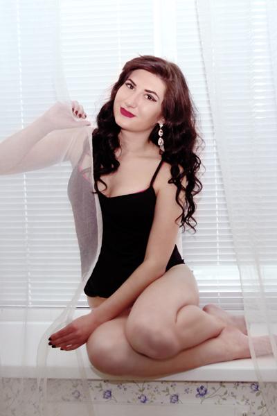 Enchanting Charisma: Yulia, 31 y.o. from Mykolaiv, Ukraine — VeronikaLove