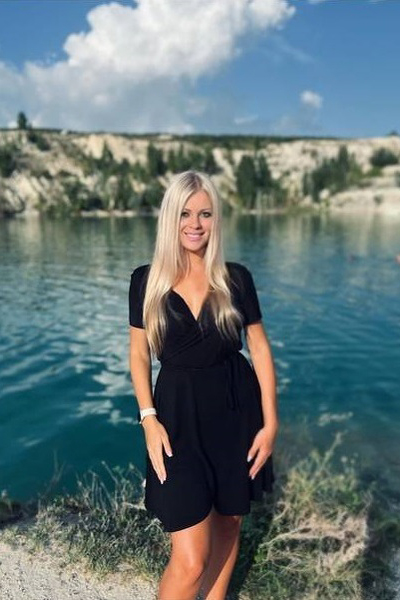 Graceful Allure: Aliona, 38 y.o. from K'aghak' Yerevan, Armenia — VeronikaLove