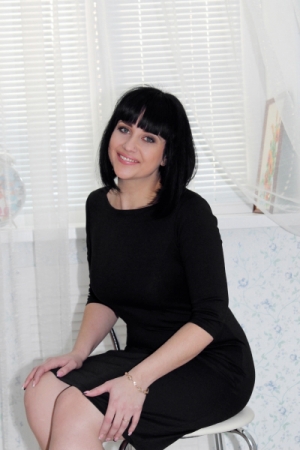 Graceful Elina, 36 y.o. from Mykolaiv, Ukraine with Black hair — VeronikaLove