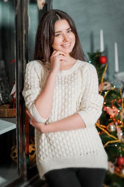 Whimsical Tamara, 36 y.o. from Kherson, Ukraine with Brown hair — VeronikaLove