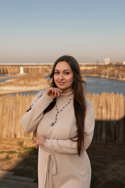 Radiant Allure: Julia, 33 y.o. from Zaporizhzhia, Ukraine — VeronikaLove