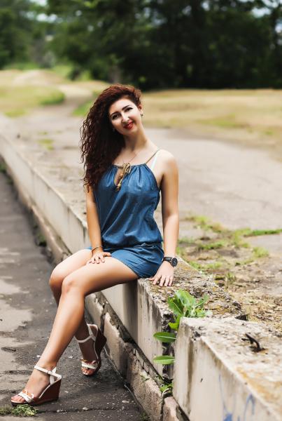 Dazzling Anastasia, 28 y.o. from Mykolaiv, Ukraine with Brown hair — VeronikaLove