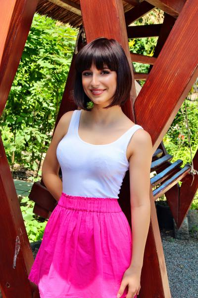 Dynamic Valentina, 30 y.o. from Odesa, Ukraine with Black hair — VeronikaLove