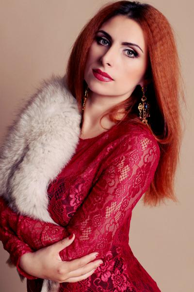 Captivating Julia, 49 y.o. from Kharkiv, Ukraine with Red hair — VeronikaLove