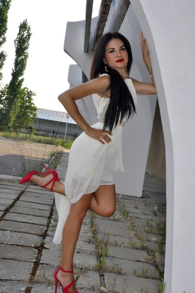 Captivating Elegance: Katerina, 36 y.o. from Pervomaisk, Ukraine — VeronikaLove