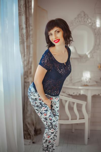 Enchanting Gaze: Natalia, 41 y.o. from Dnipro, Ukraine — VeronikaLove