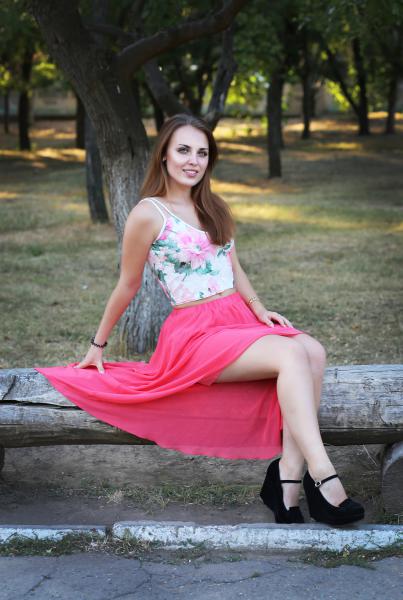 Charming Yulia, 28 y.o. from Mykolaiv, Ukraine with Light-brown hair — VeronikaLove