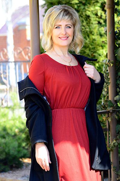 Dazzling Lidia, 61 y.o. from Kyiv, Ukraine with Blonde hair — VeronikaLove