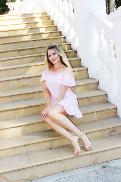 Radiant Allure: Elena, 39 y.o. from Mykolaiv, Ukraine — VeronikaLove