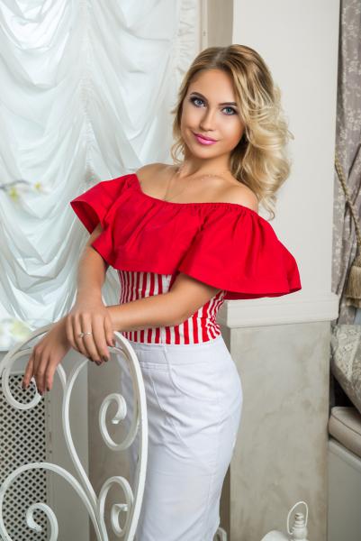 Timeless Beauty: Victoriya, 34 y.o. from Kyiv region, Ukraine — VeronikaLove