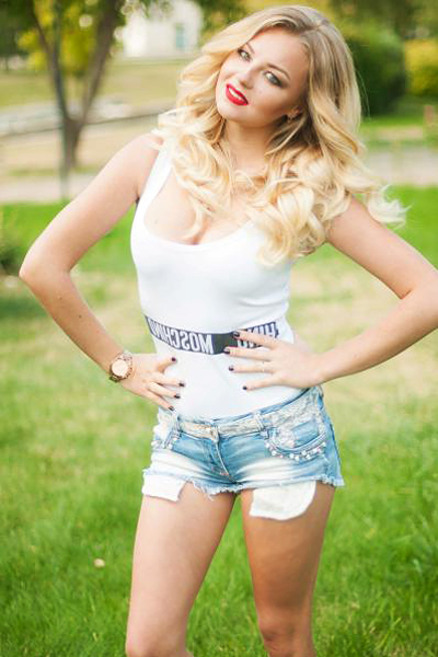 Dazzling Nataliya, 34 y.o. from Kharkiv, Ukraine with Blonde hair — VeronikaLove