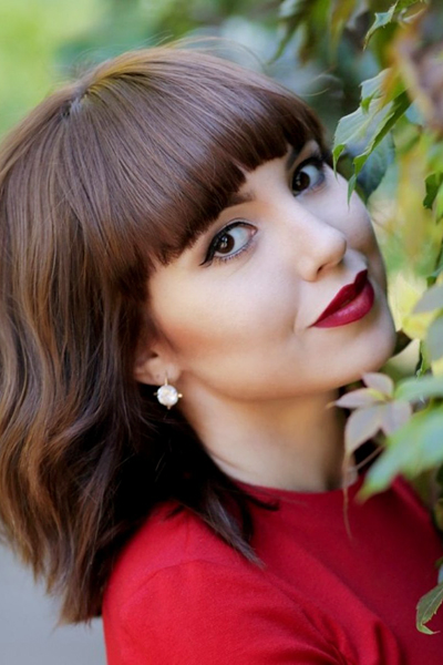 Enchanting Elena, 31 y.o. from Dnipro, Ukraine with Dark-brown hair — VeronikaLove