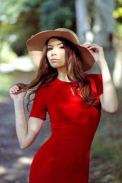 Enigmatic Liliya, 28 y.o. from Dnipro, Ukraine with Dark-brown hair — VeronikaLove