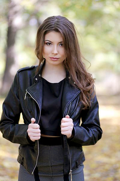 Enigmatic Liliya, 28 y.o. from Dnipro, Ukraine with Dark-brown hair — VeronikaLove