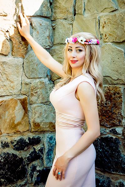 Divine Presence: Zoia, 40 y.o. from Kyiv, Ukraine — VeronikaLove