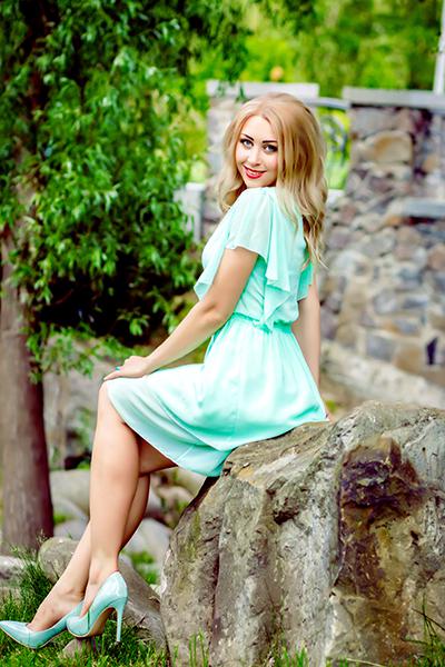 Divine Presence: Zoia, 40 y.o. from Kyiv, Ukraine — VeronikaLove