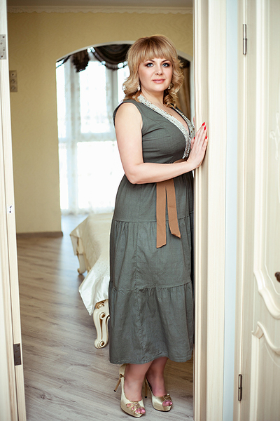 Joyful Anna, 46 y.o. from Poltava, Ukraine with Blonde hair — VeronikaLove