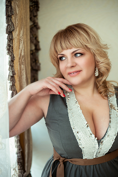 Joyful Anna, 46 y.o. from Poltava, Ukraine with Blonde hair — VeronikaLove