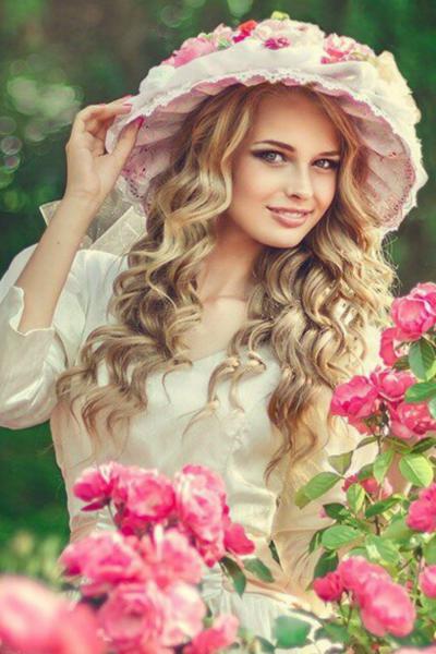 Elegant Julia, 29 y.o. from Kyiv, Ukraine with Blonde hair — VeronikaLove