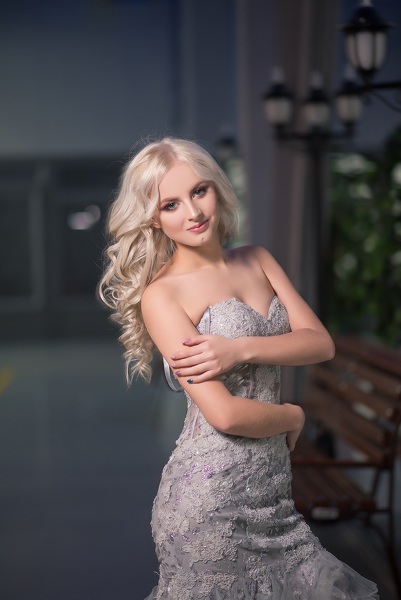 Timeless Grace: Evgenia, 28 y.o. from Mykolaiv, Ukraine — VeronikaLove