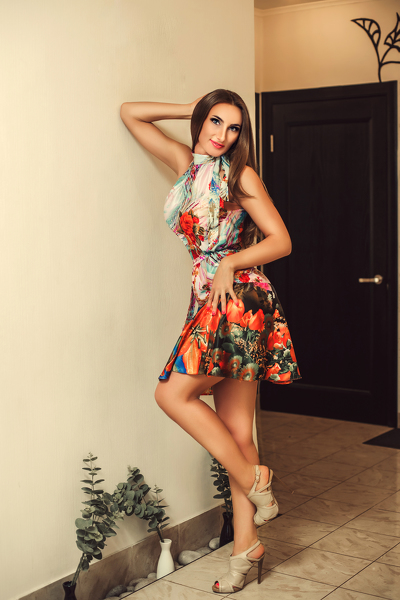 Graceful Katerina, 38 y.o. from Kyiv, Ukraine with Light-brown hair — VeronikaLove