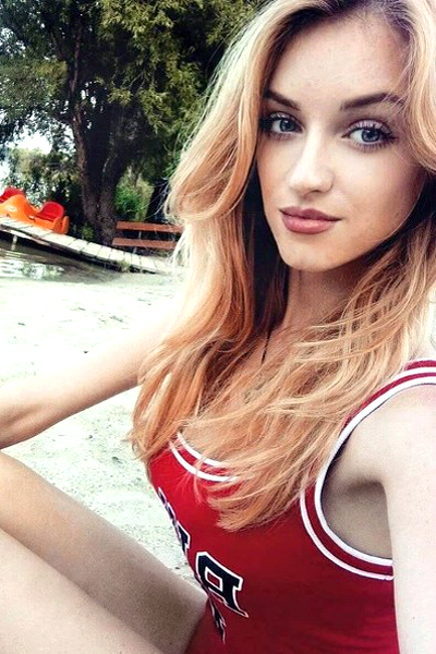 Radiant Anna, 32 y.o. from Dnipro, Ukraine with Blonde hair — VeronikaLove