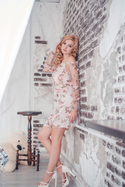 Charming Oksana, 33 y.o. from Mykolaiv, Ukraine with Blonde hair — VeronikaLove