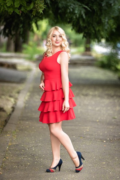 Radiant Charm: Nataliya, 43 y.o. from Mykolaiv, Ukraine — VeronikaLove