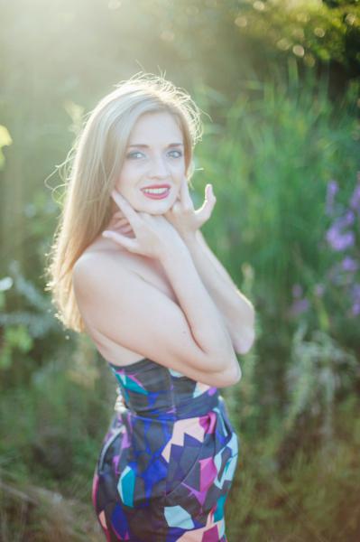 Divine Presence: Yana, 36 y.o. from Dnipro, Ukraine — VeronikaLove