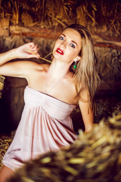 Divine Presence: Yana, 36 y.o. from Dnipro, Ukraine — VeronikaLove