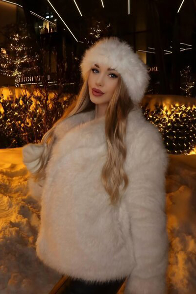 Enigmatic Charm: Anna, 32 y.o. from Vinnytsia, Ukraine — VeronikaLove