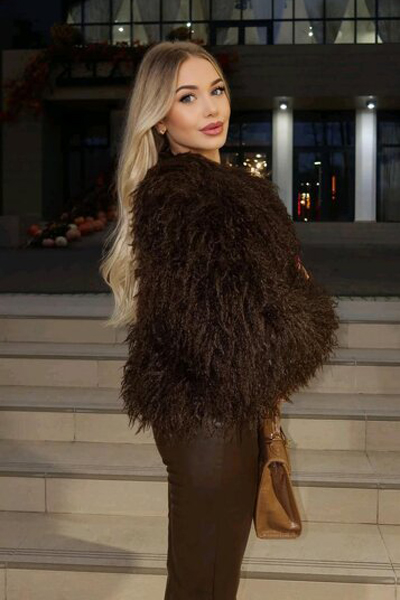 Enigmatic Charm: Anna, 32 y.o. from Vinnytsia, Ukraine — VeronikaLove