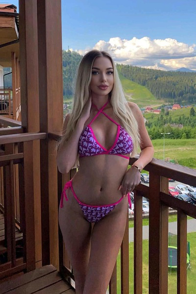 Enigmatic Charm: Anna, 32 y.o. from Vinnytsia, Ukraine — VeronikaLove