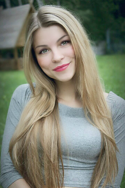 Divine Presence: Alina, 27 y.o. from Kharkiv, Ukraine — VeronikaLove