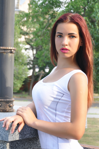 Timeless Elegance: Yulia, 27 y.o. from Mykolaiv, Ukraine — VeronikaLove