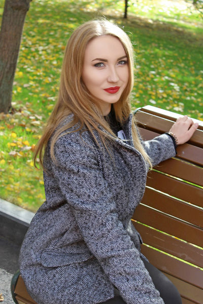 Joyful Marina, 30 y.o. from Kharkiv, Ukraine with Blonde hair — VeronikaLove