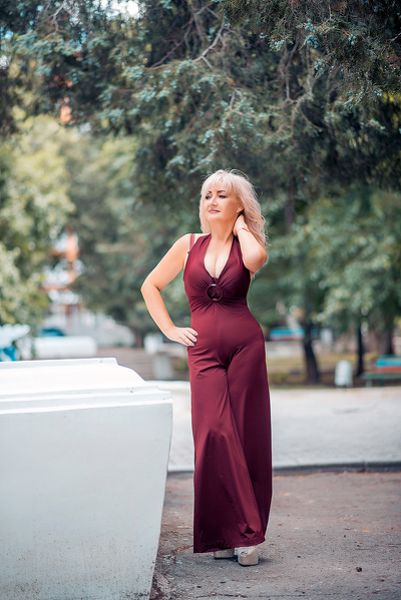 Captivating Elegance: Elena, 57 y.o. from Mykolaiv, Ukraine — VeronikaLove