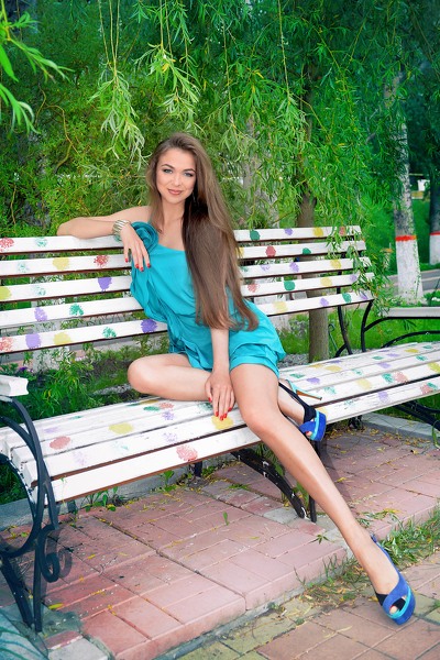 Charming Anna, 39 y.o. from Kharkiv, Ukraine with Light-brown hair — VeronikaLove