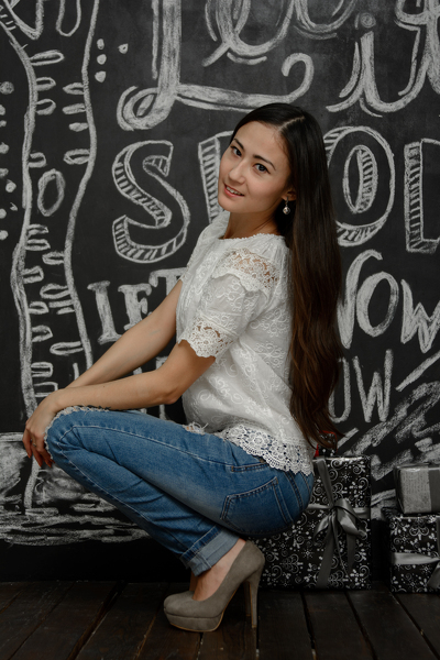 Dynamic Maria, 33 y.o. from Kharkiv, Ukraine with Dark-brown hair — VeronikaLove