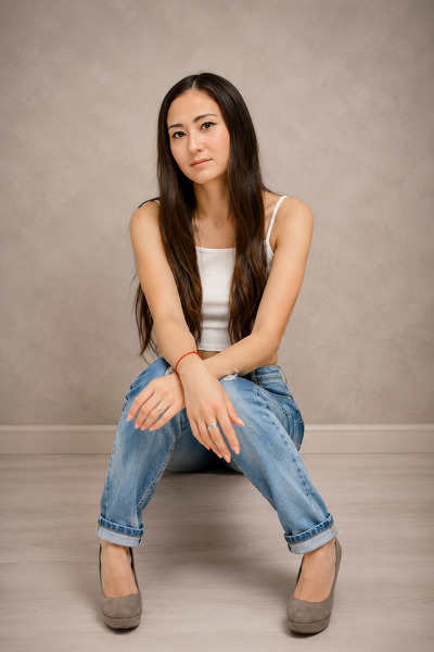 Dynamic Maria, 35 y.o. from Kharkiv, Ukraine with Dark-brown hair — VeronikaLove