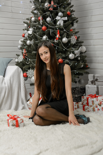 Dynamic Maria, 33 y.o. from Kharkiv, Ukraine with Dark-brown hair — VeronikaLove