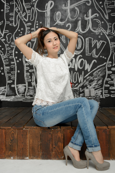 Dynamic Maria, 33 y.o. from Kharkiv, Ukraine with Dark-brown hair — VeronikaLove