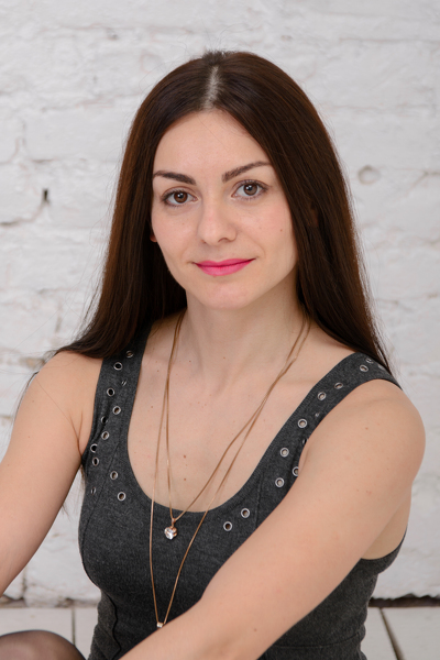 Alluring Presence: Alyona, 42 y.o. from Kharkiv, Ukraine — VeronikaLove