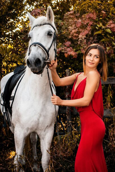 Alluring Presence: Alyona, 43 y.o. from Dortmund, Germany — VeronikaLove