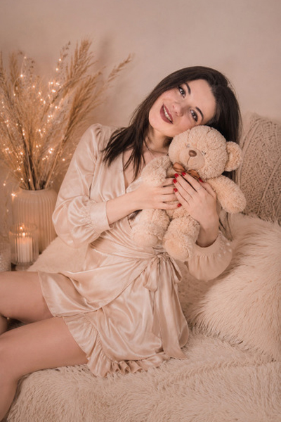 Radiant Charm: Anastasiya, 31 y.o. from Madrid, Spain — VeronikaLove