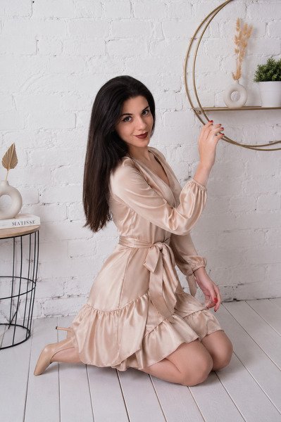 Radiant Charm: Anastasiya, 31 y.o. from Madrid, Spain — VeronikaLove