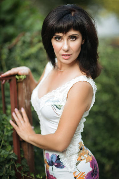 Captivating Elegance: Lidia, 57 y.o. from Mykolaiv, Ukraine — VeronikaLove